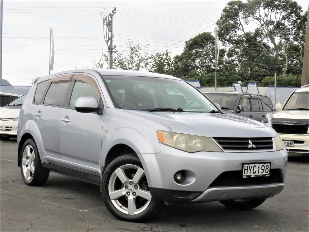 NZC 2006 Mitsubishi Outlander just arrived to Auckland