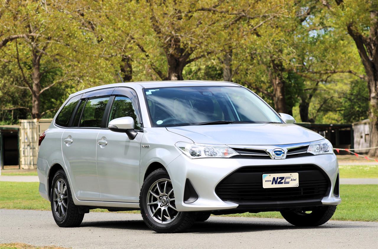 2018 Toyota COROLLA FIELDER HYBRID  LOW 89KMS