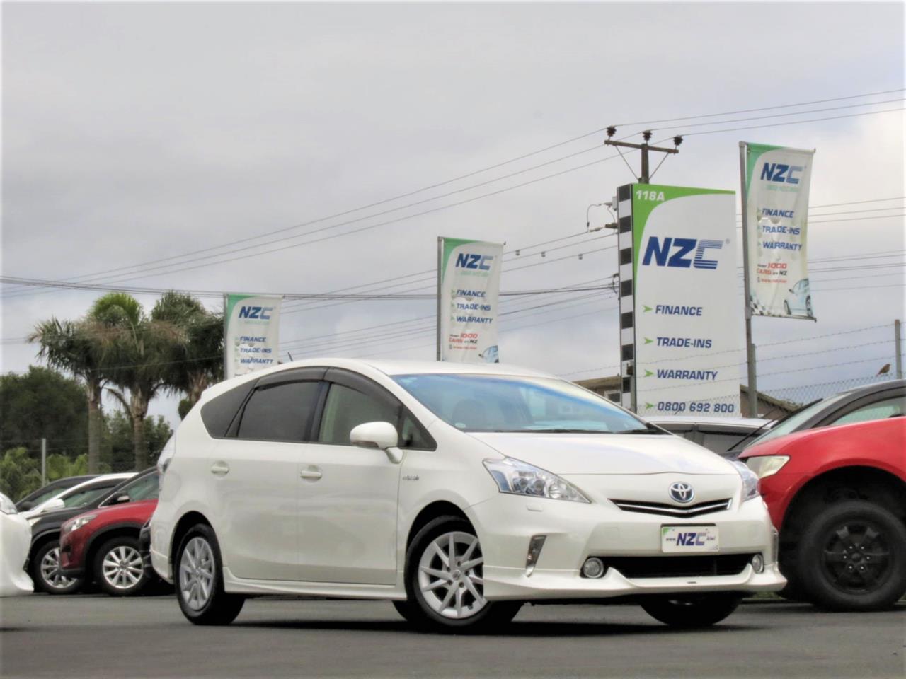 NZC 2012 Toyota Prius just arrived to Auckland