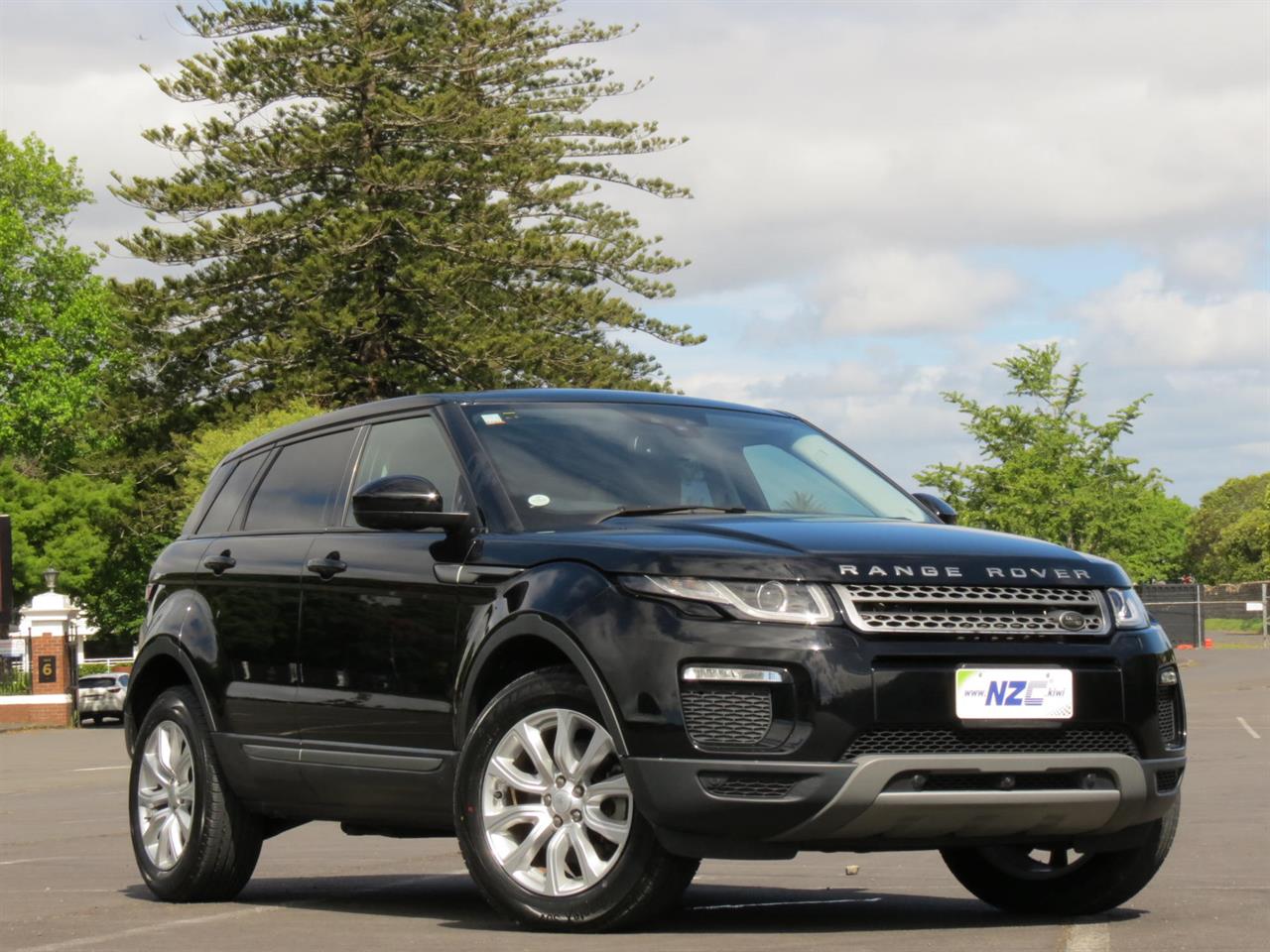 NZC 2018 Land Rover Range Rover Evoque just arrived to Auckland