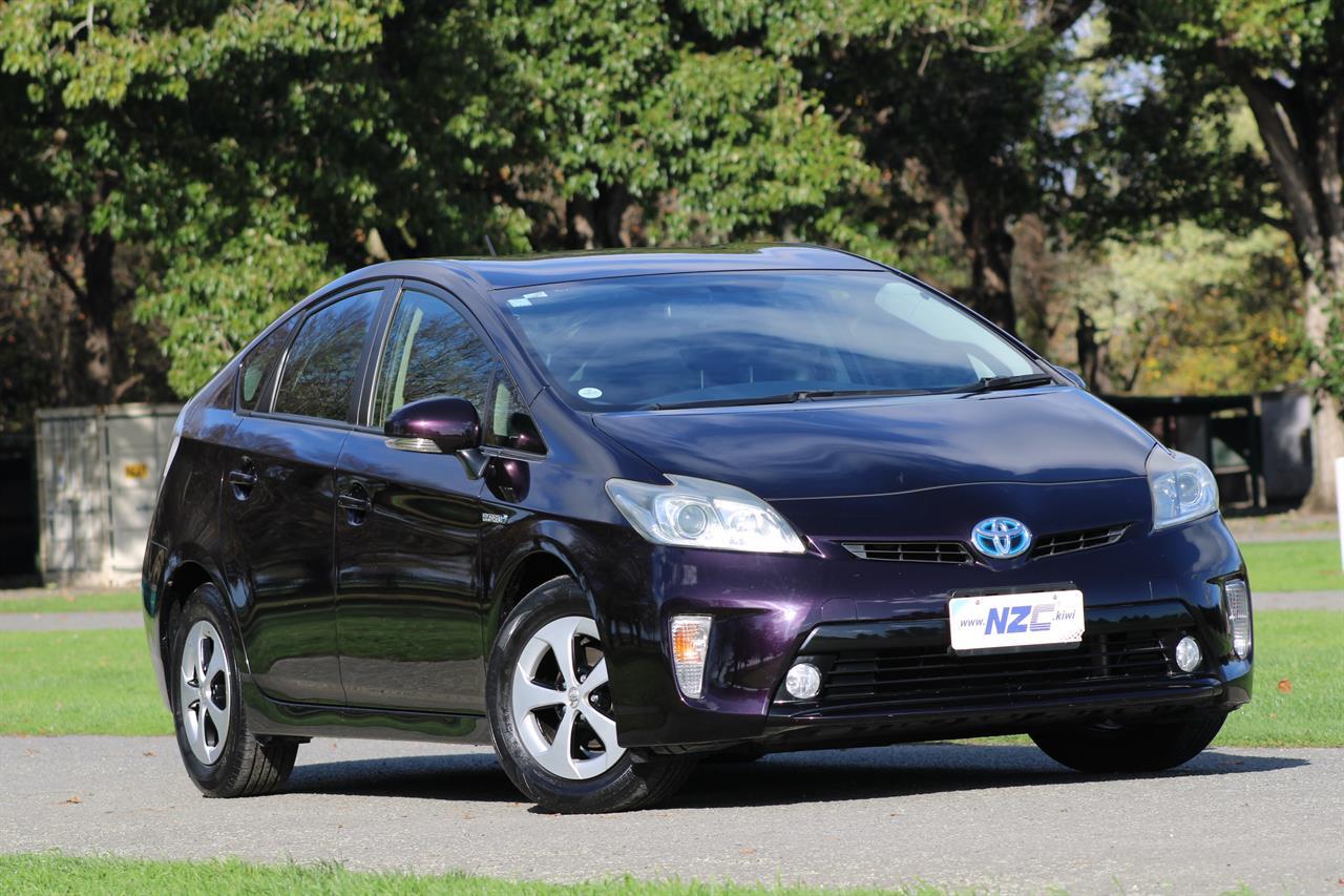 NZC best hot price for 2012 Toyota PRIUS in Christchurch