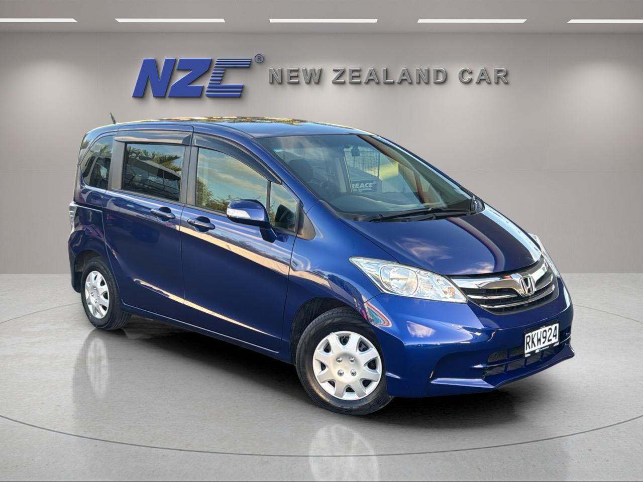 NZC 2012 Honda Freed just arrived to Auckland