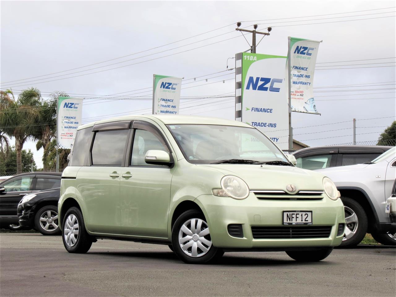 NZC 2009 Toyota Sienta just arrived to Auckland