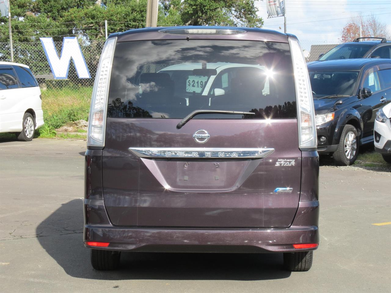 2013 Nissan Serena only $45 weekly
