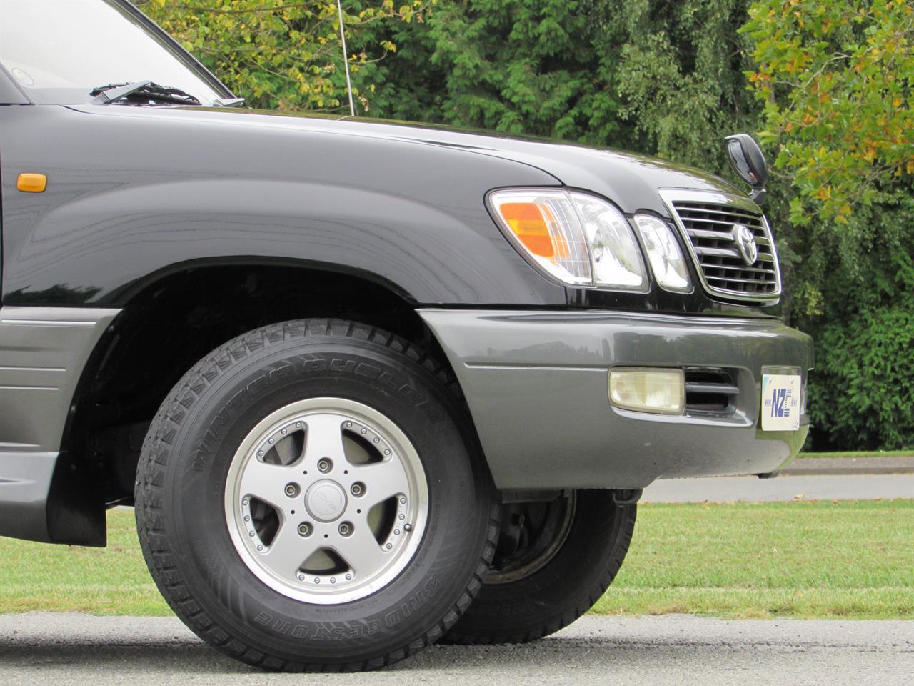 1999 Lexus LX 470 only $131 weekly