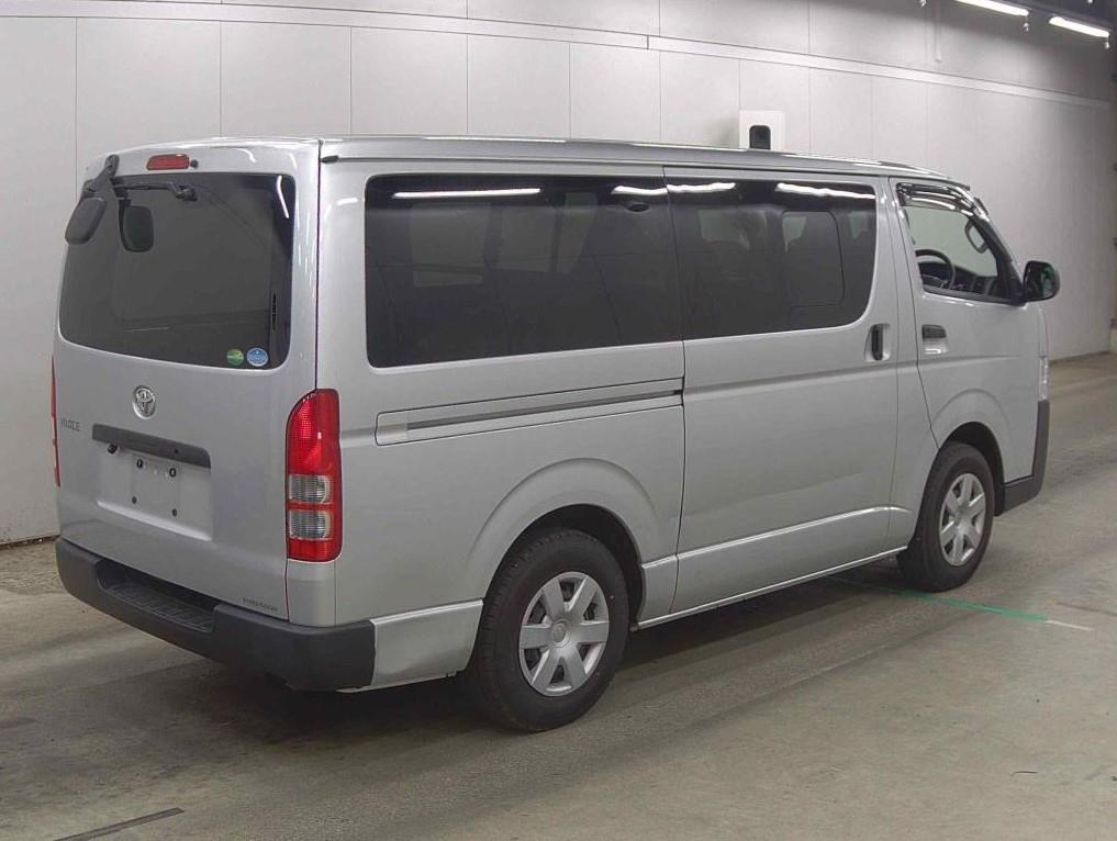 2019 Toyota HIACE VAN 5D4W MANUAL + 5 DOOR DIESEL + 5 SEATER + 4WD 