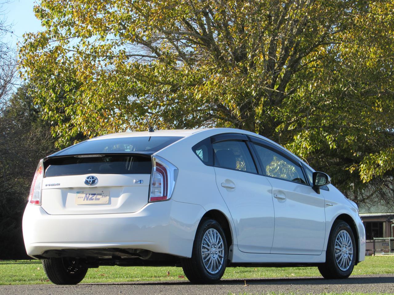 2015 Toyota PRIUS only $74 weekly