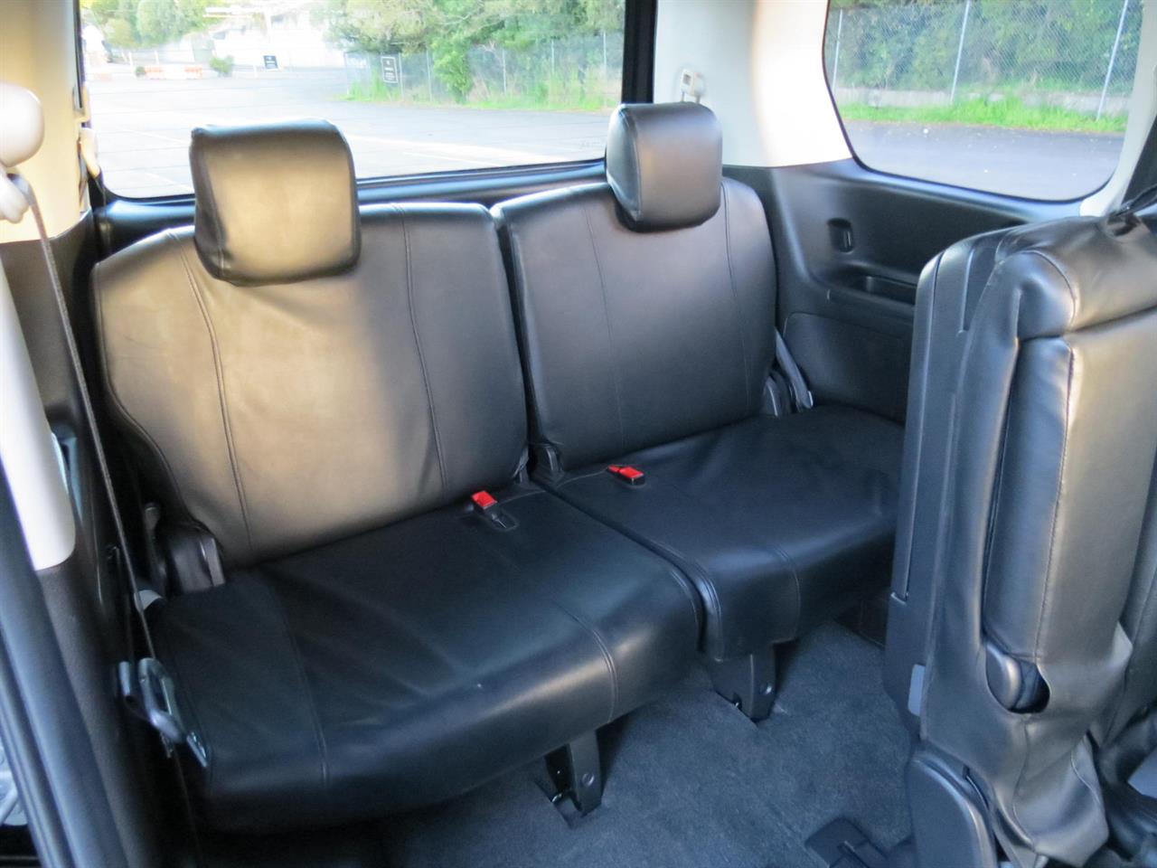 2015 Nissan Serena only $61 weekly
