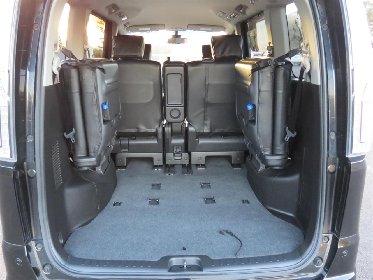 2015 Nissan Serena only $61 weekly