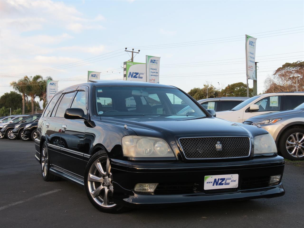 NZC 2001 Toyota Crown just arrived to Auckland