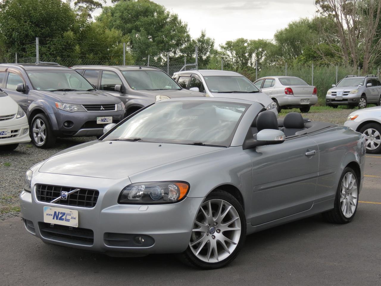 NZC 2007 Volvo C70 just arrived to Auckland