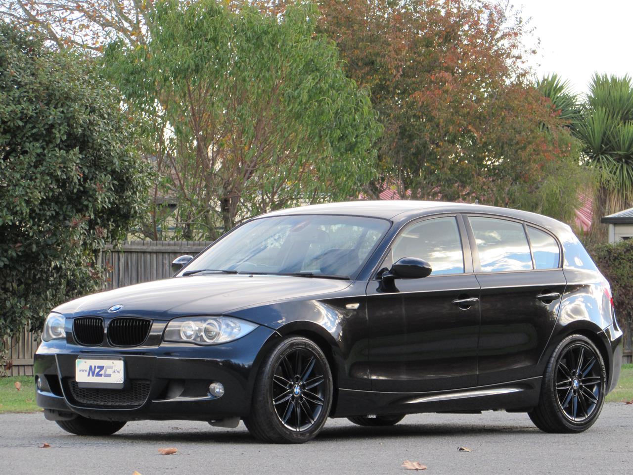 NZC | Cars | 2006 BMW 130i M SPORT MANUAL 6 SPEED