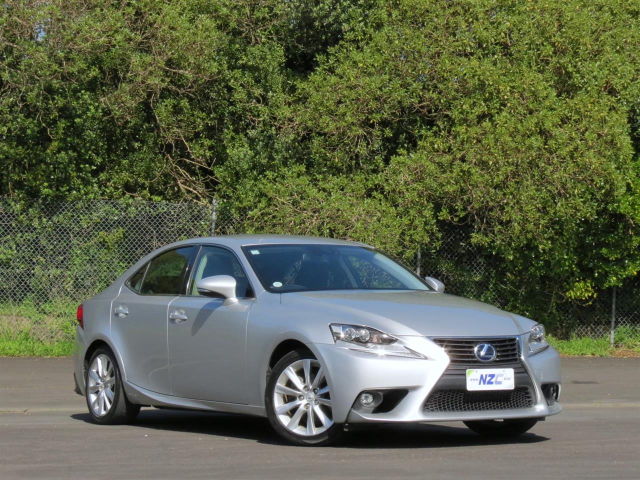 NZC 2016 Lexus IS 300h just arrived to Auckland