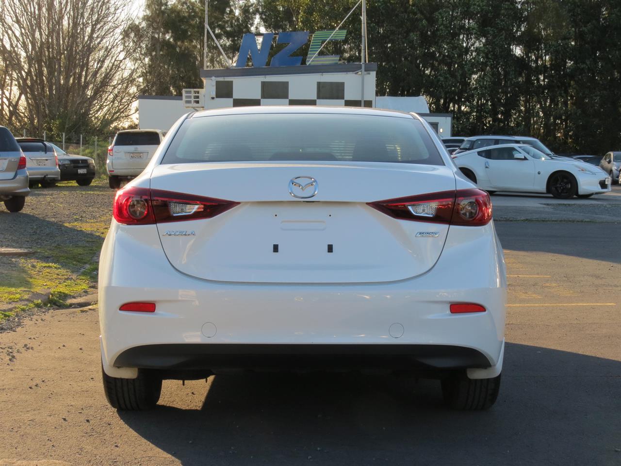 Mazda axela 2015
