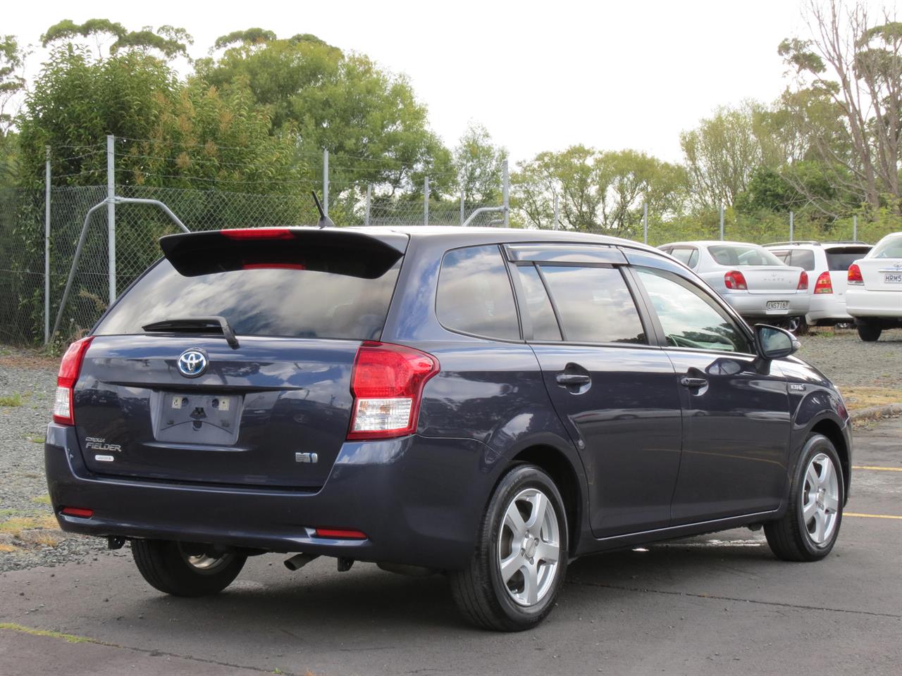 Toyota corolla fielder 2014