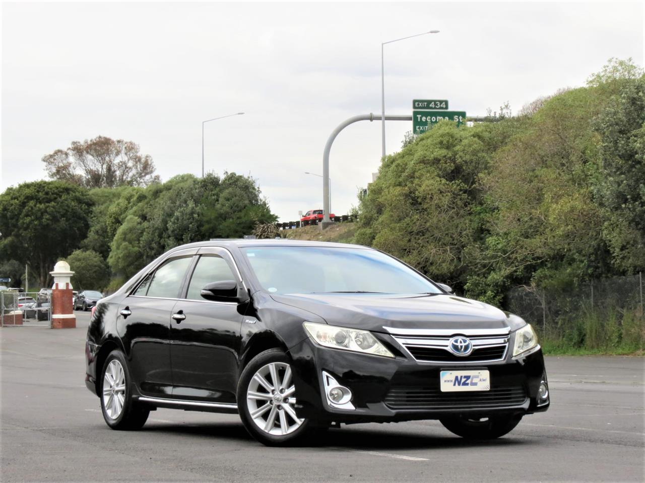 NZC 2012 Toyota Camry just arrived to Auckland
