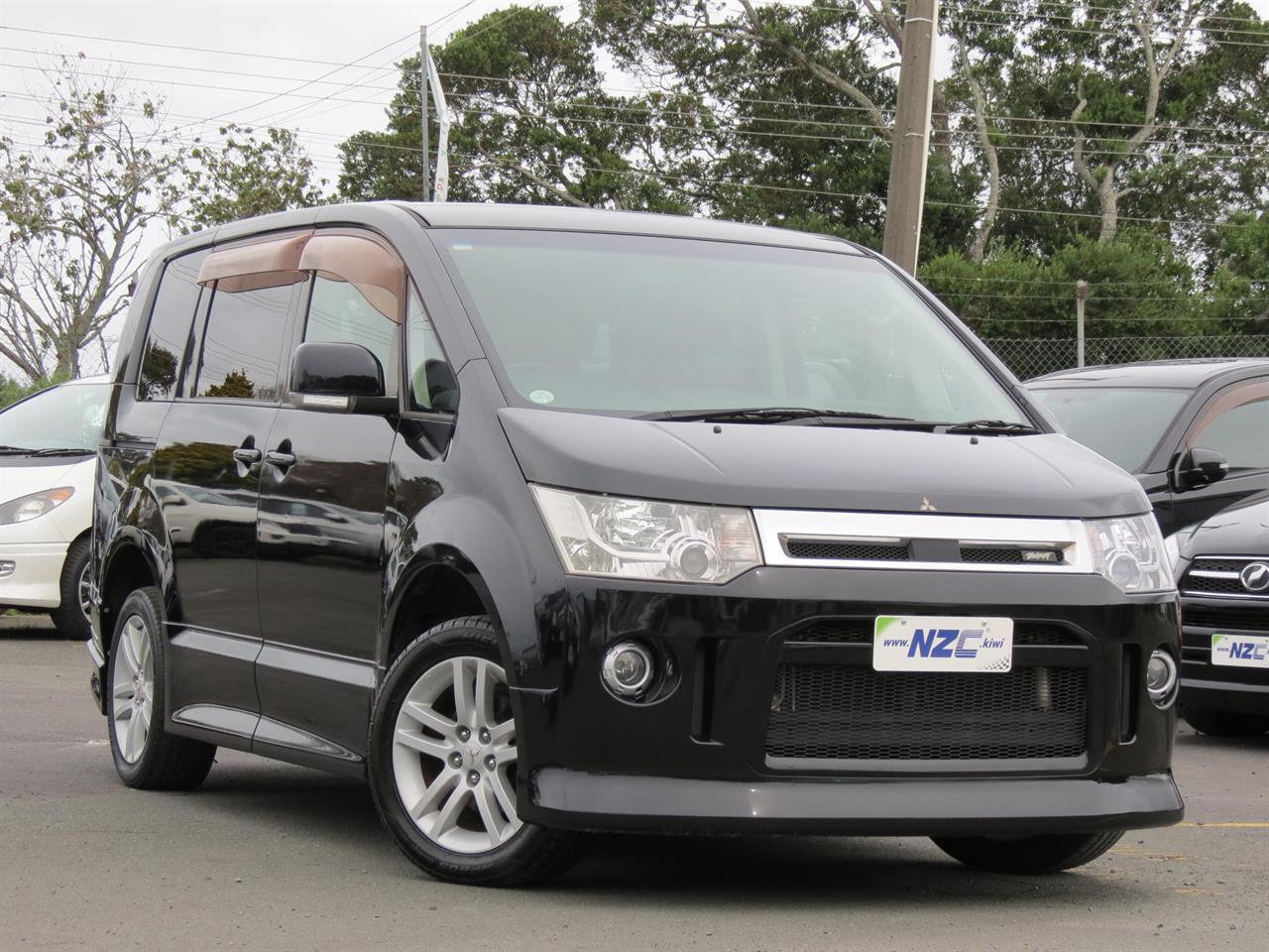NZC 2007 Mitsubishi Delica just arrived to Auckland