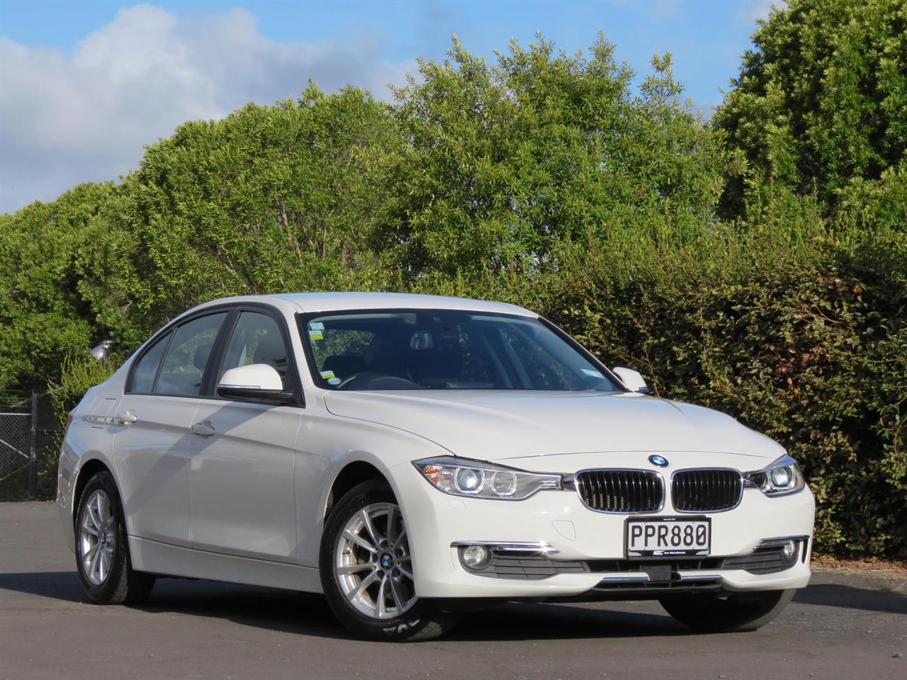 NZC 2015 BMW 320i just arrived to Auckland