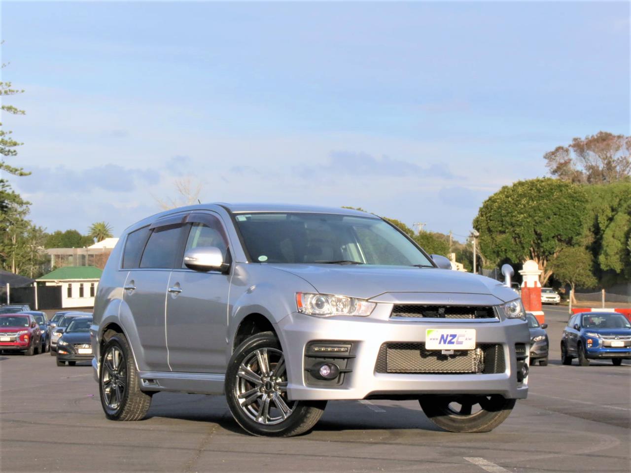 NZC 2011 Mitsubishi Outlander just arrived to Auckland