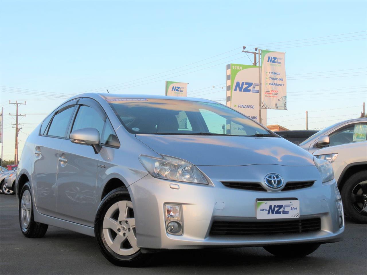 NZC 2011 Toyota Prius just arrived to Auckland