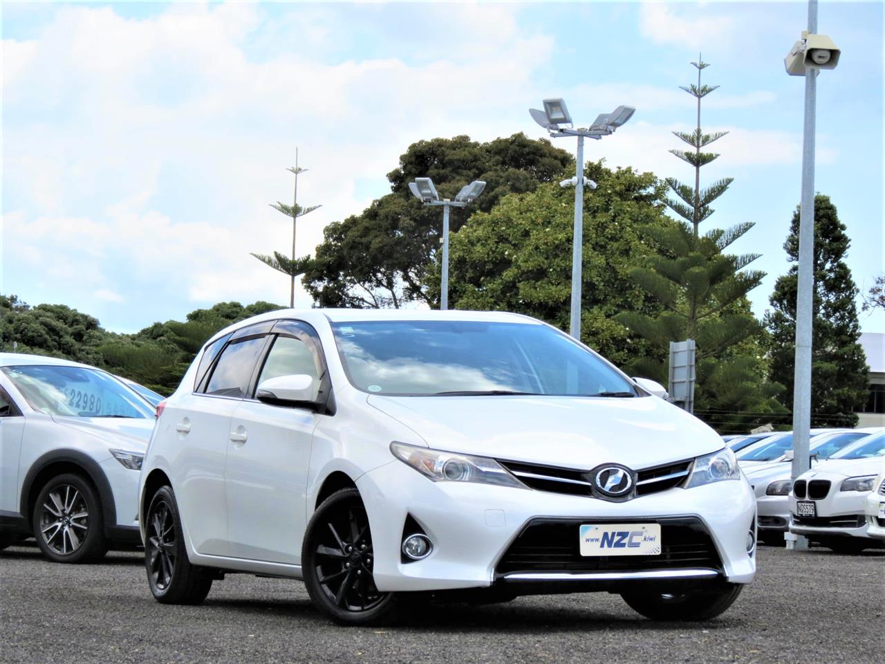 NZC 2013 Toyota Auris just arrived to Auckland