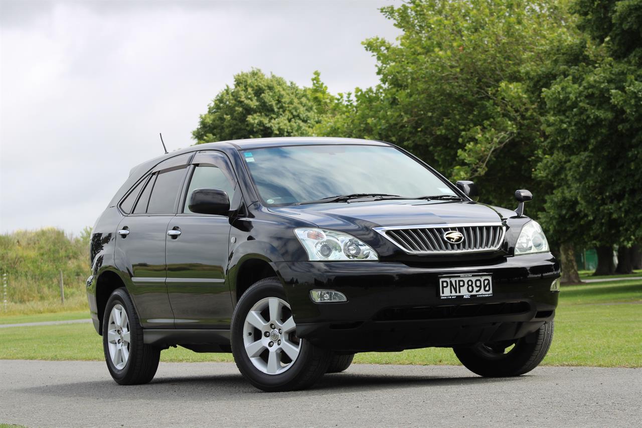 NZC 2008 Toyota HARRIER just arrived to Christchurch