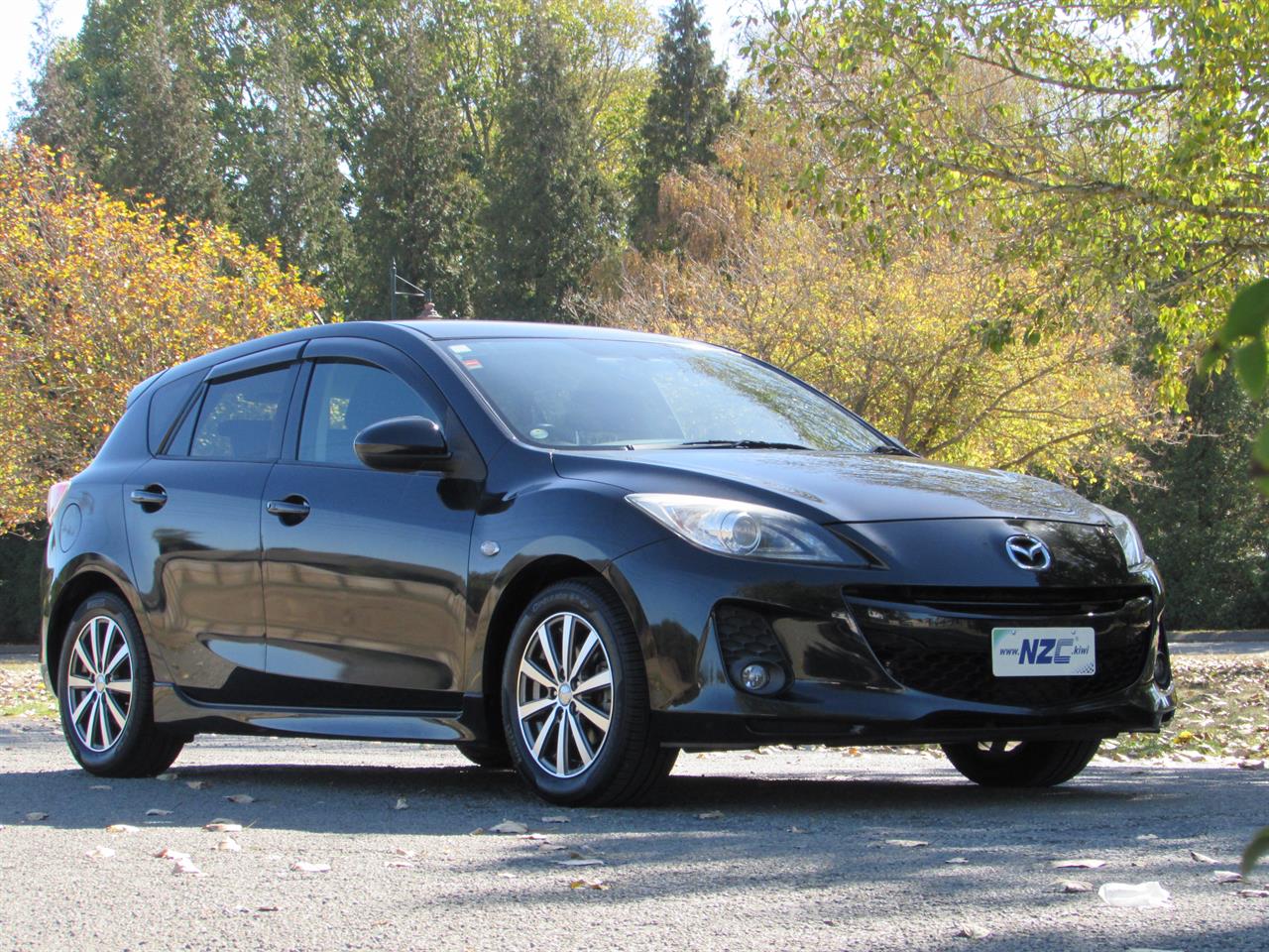 Apply for Test Drive| 2012 Mazda AXELA | NZC