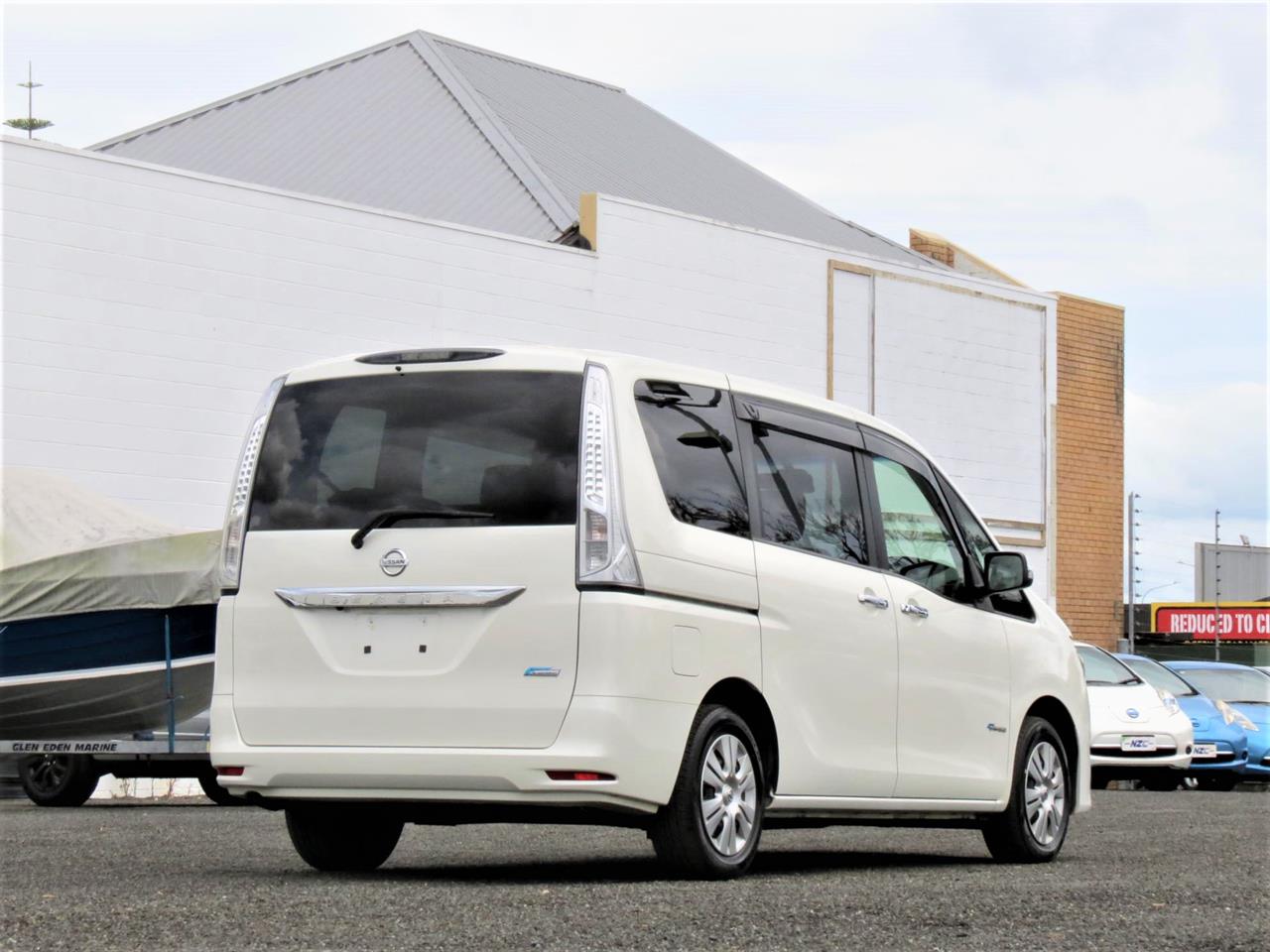2014 Nissan Serena only $54 weekly