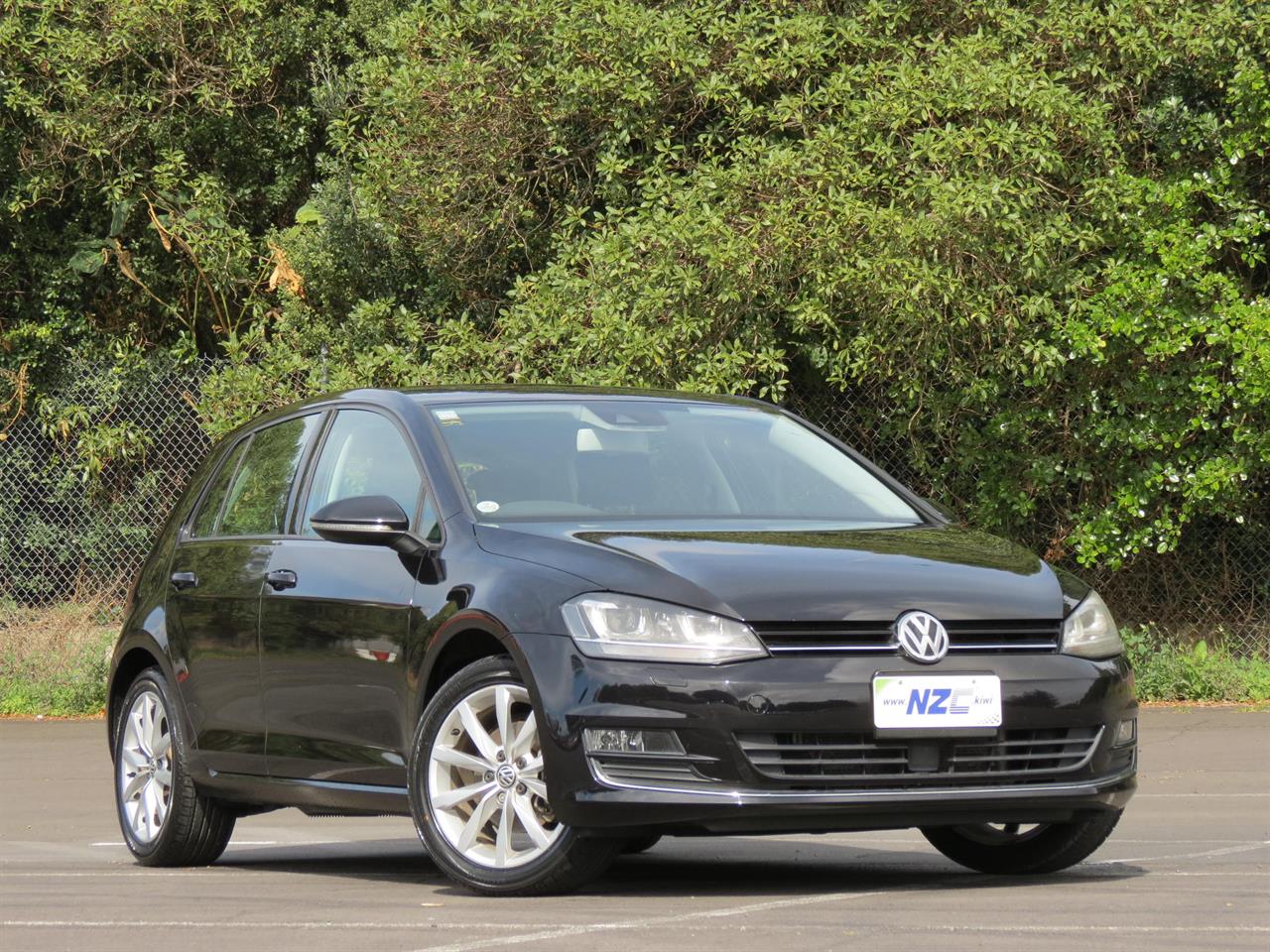 2014 Volkswagen Golf ONLY 62 KM'S + PUSH START