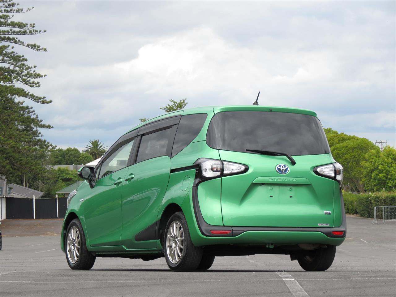 2016 Toyota Sienta only $61 weekly