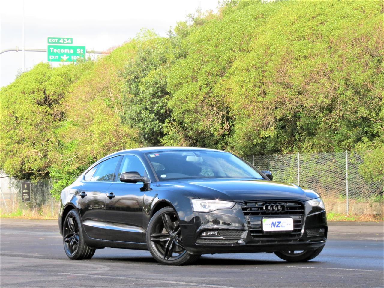 2014 Audi A5 TURBO + LEATHER + ONLY 64 KM'S