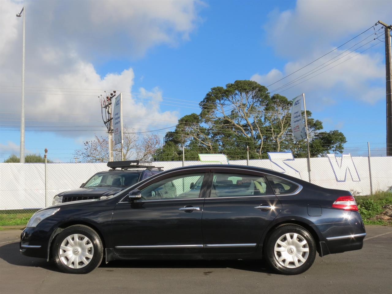 Nissan teana 2010 года