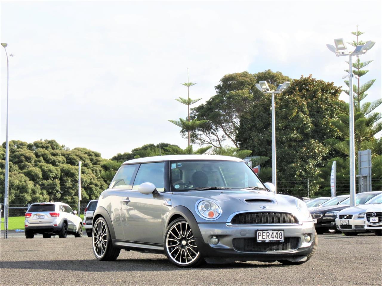 NZC 2007 Mini Cooper just arrived to Auckland