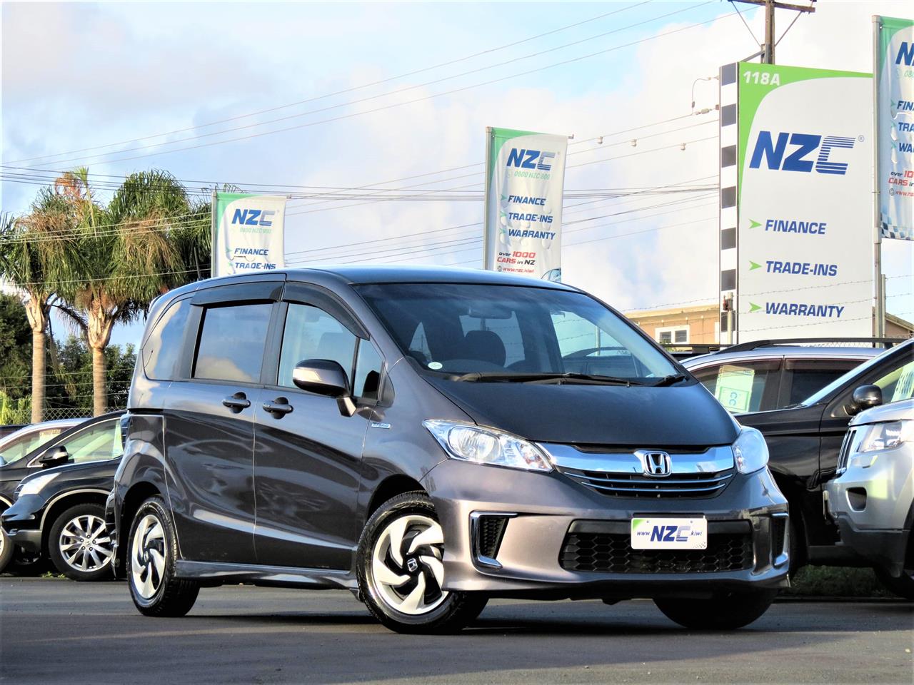 NZC 2015 Honda Freed just arrived to Auckland