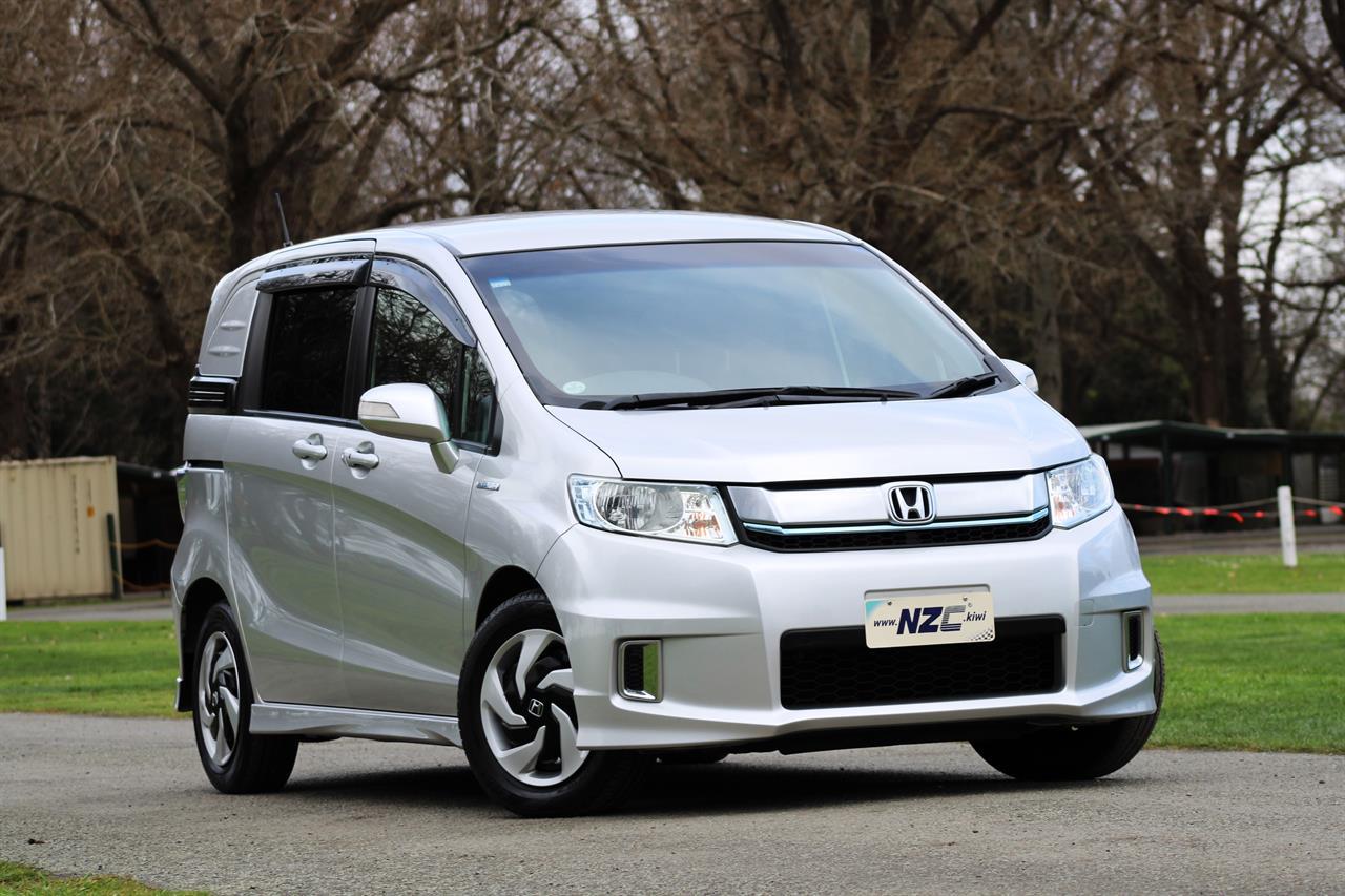 2014 Honda FREED HYBRID SPIKE + C\/CONTROL + LOW 73KM'S