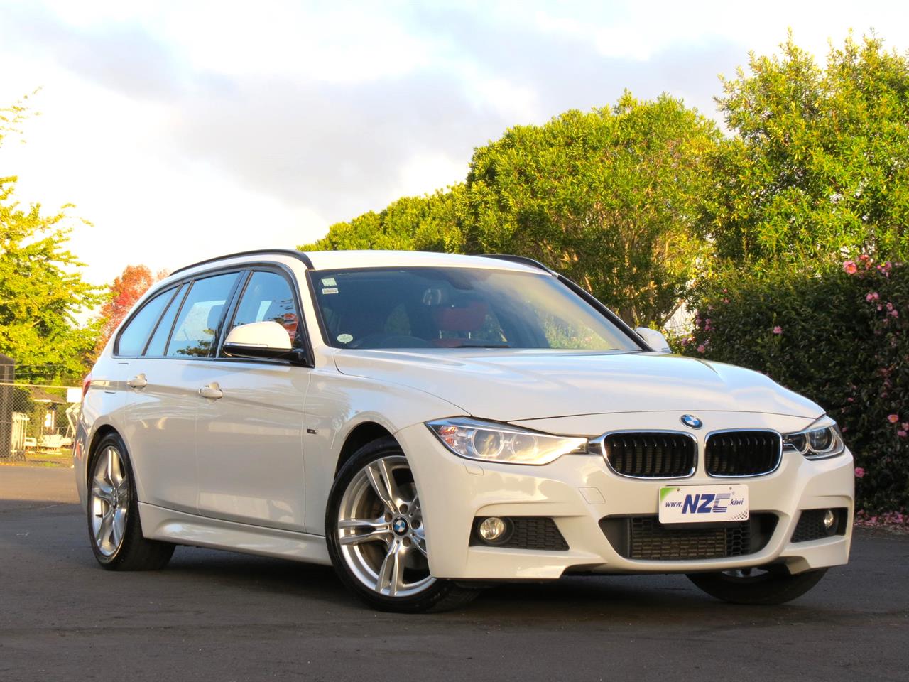 NZC 2013 BMW 320d just arrived to Auckland