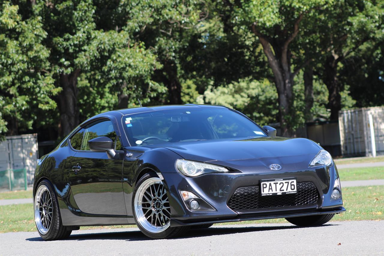 2013 Toyota 86 PUSH START + AFTERMARKET MAGS 