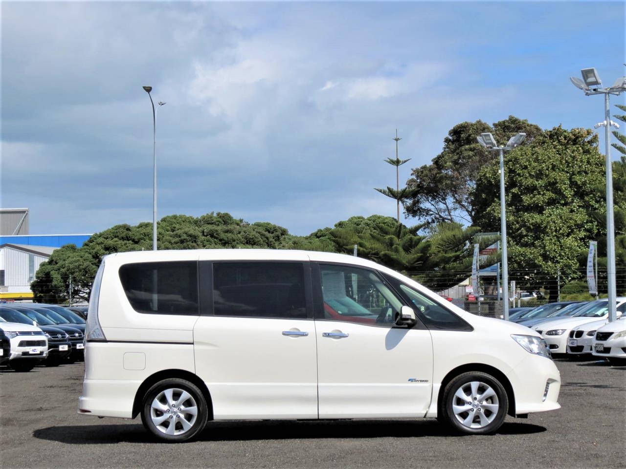 2013 Nissan Serena only $48 weekly