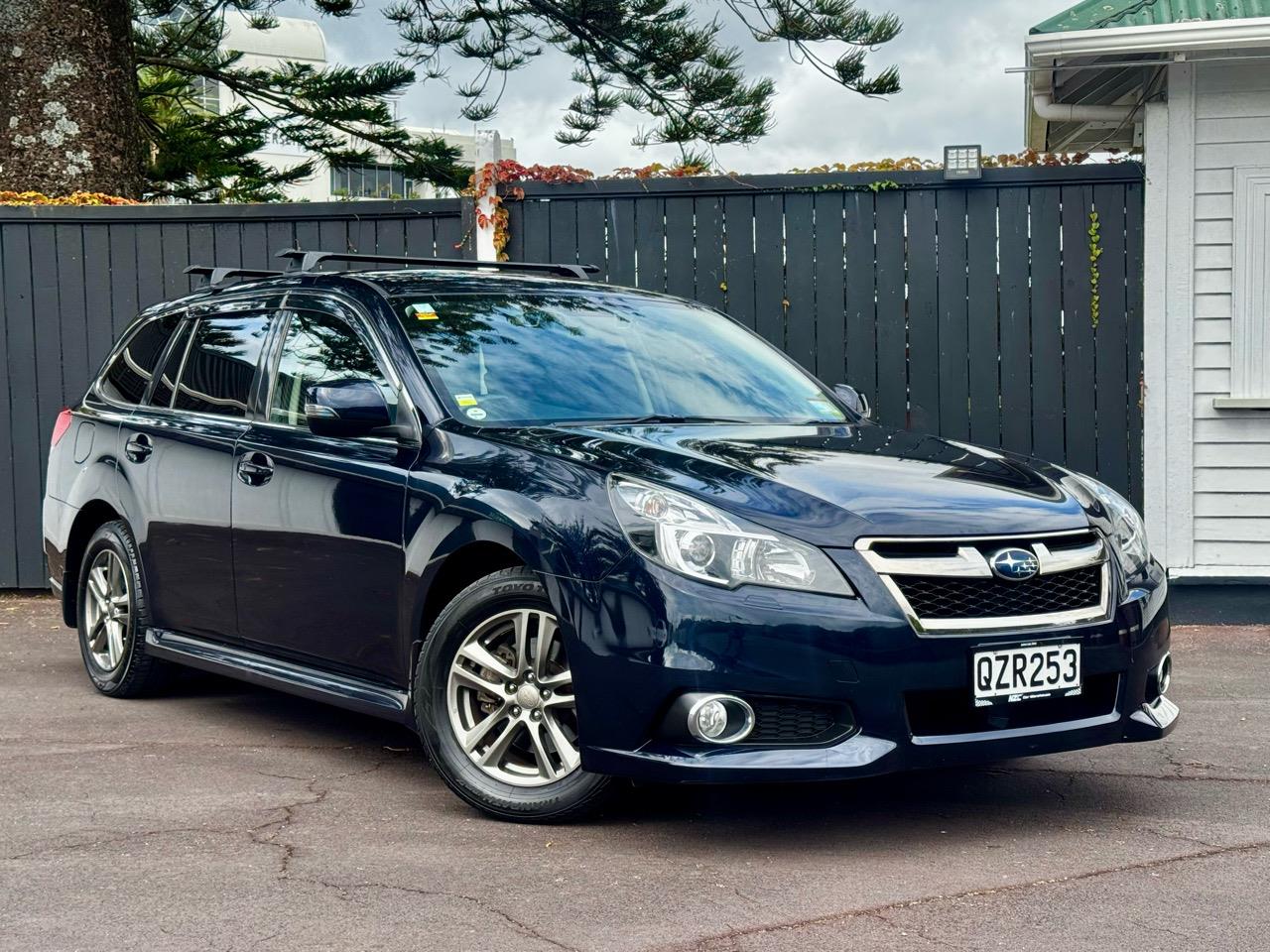 2013 Subaru Legacy 2.5 EYESIGHT + AWD + ROOF RACKS