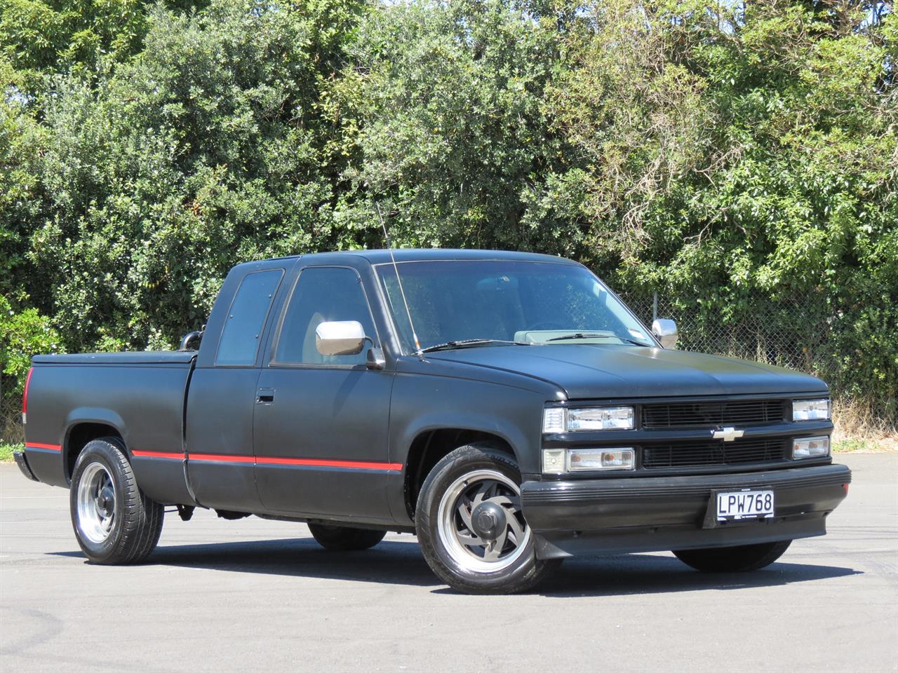 NZC 1994 Chevrolet Silverado just arrived to Auckland