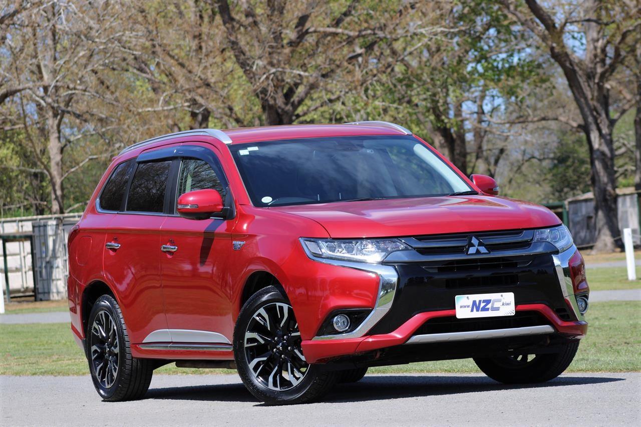 2015 Mitsubishi OUTLANDER PHEV PHEV G LEATHER PACKAGE + 4WD + F\/LIFT 