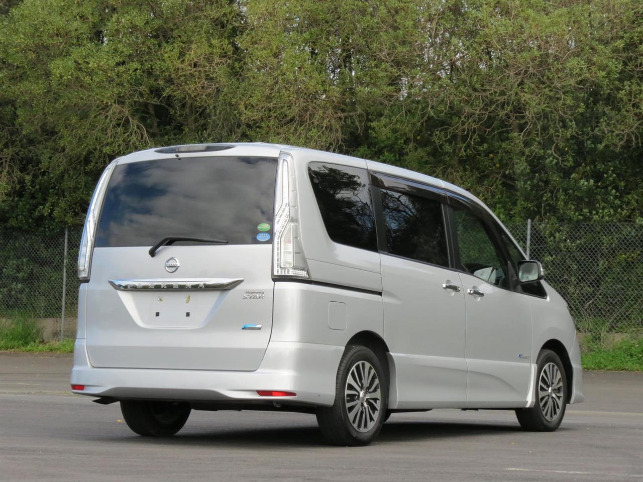 2014 Nissan Serena only $48 weekly