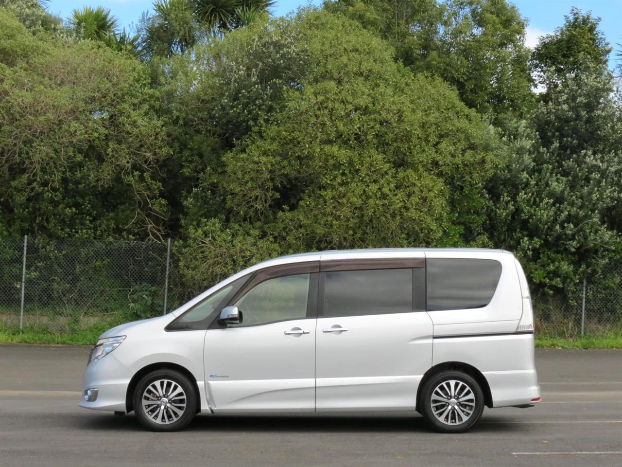 2014 Nissan Serena only $50 weekly