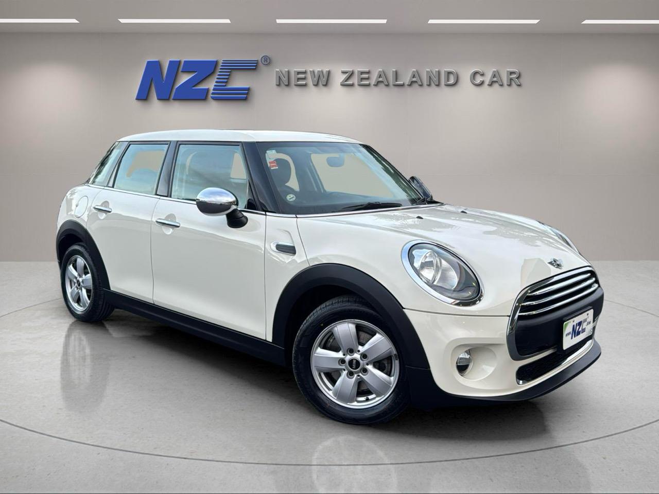 2017 Mini Cooper TURBO 5-DOOR HATCH + NEW SHAPE 